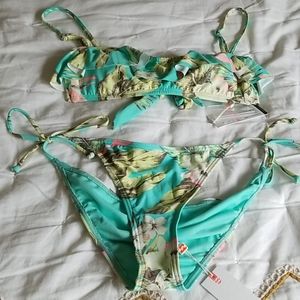 Billabong bikini set
